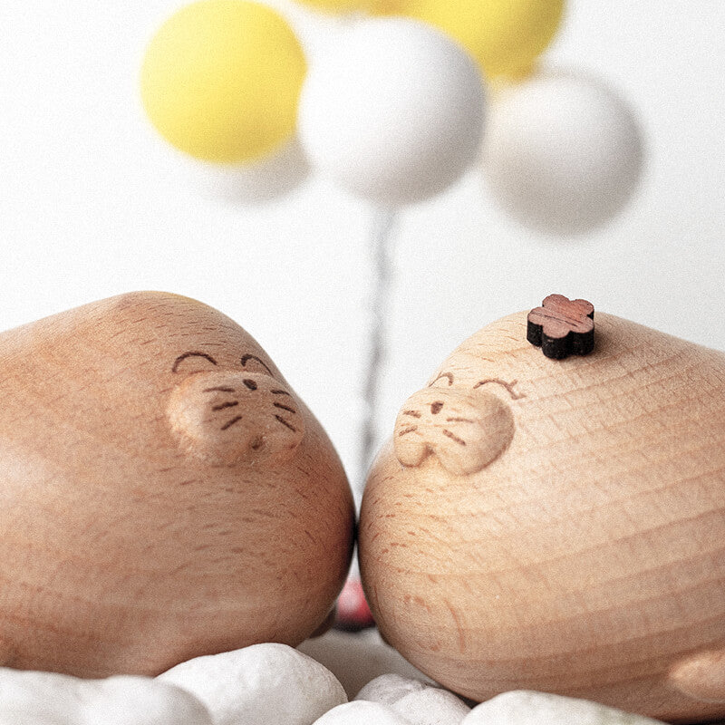 Chubby Wood Seal Couple With Magnets