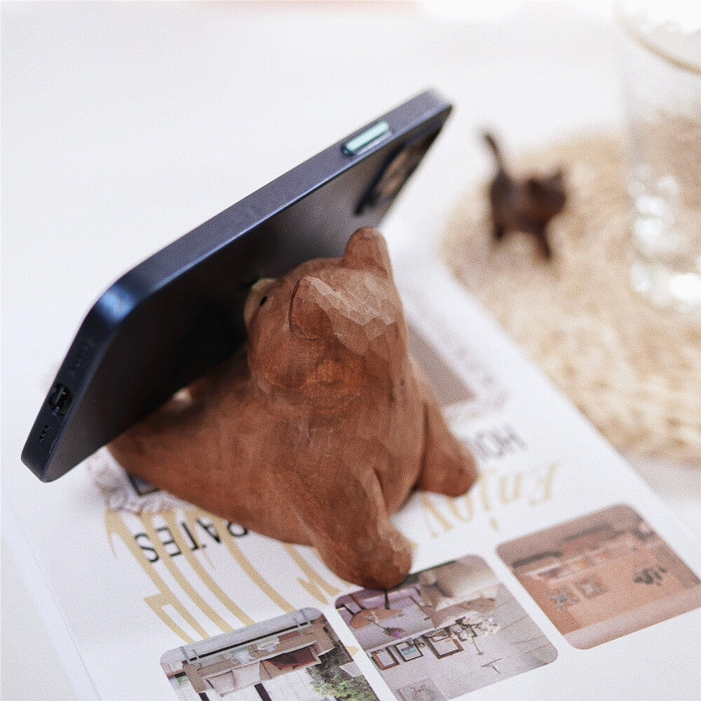 Handmade Carved Brown Bear Pen Stand Cell