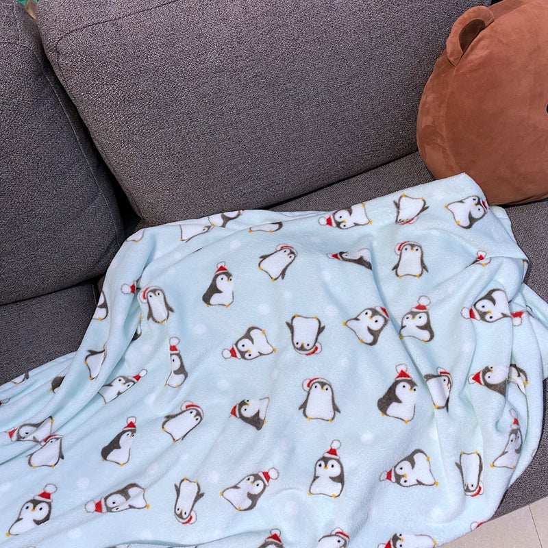 Soft Warm Penguin Print Bed Flannel Blanket For Nap